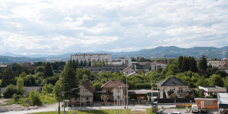 Frontier Airlines Cedex Office in France